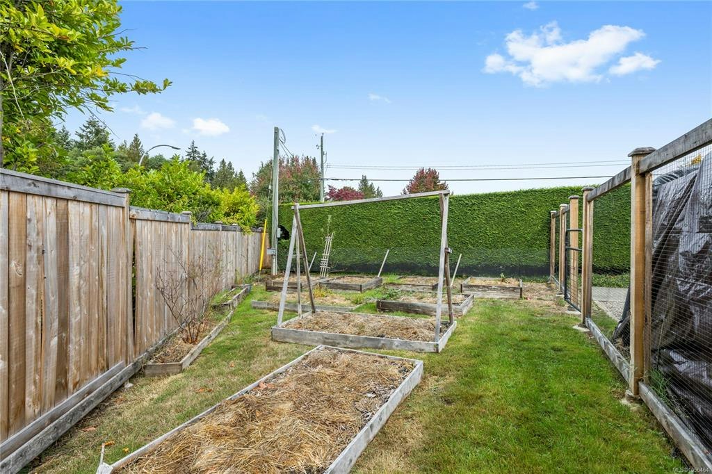 647 Temple Street, Parksville, BC, V9P 1B4 - 62