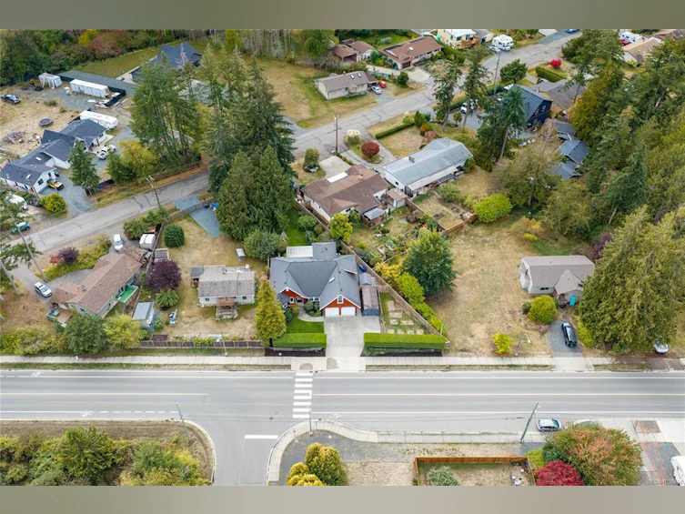 647 Temple Street, Parksville, BC, V9P 1B4 - 77