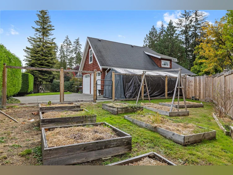 647 Temple Street, Parksville, BC, V9P 1B4 - 61