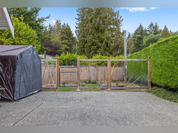 647 Temple Street, Parksville, BC, V9P 1B4 - 63