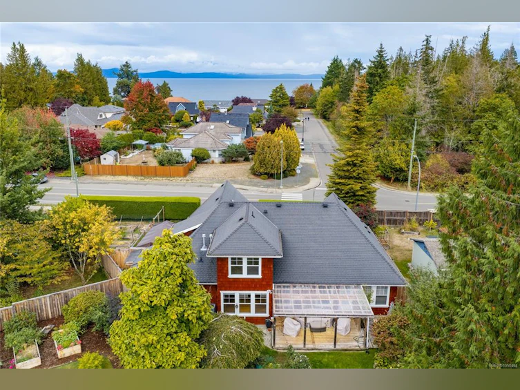647 Temple Street, Parksville, BC, V9P 1B4 - 16