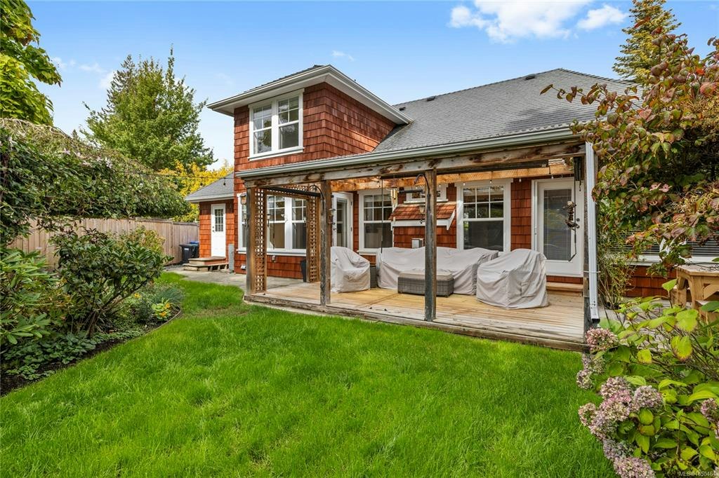647 Temple Street, Parksville, BC, V9P 1B4 - 46