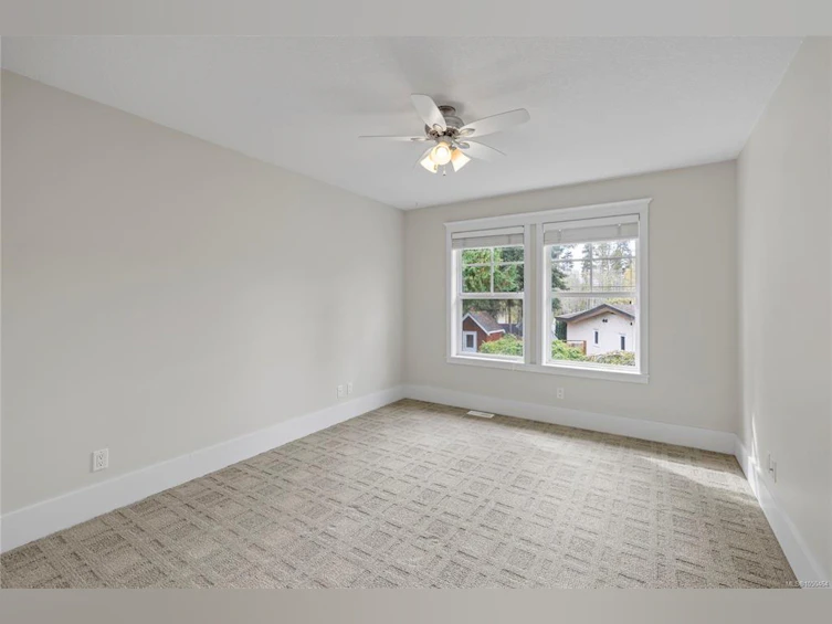 647 Temple Street, Parksville, BC, V9P 1B4 - 43