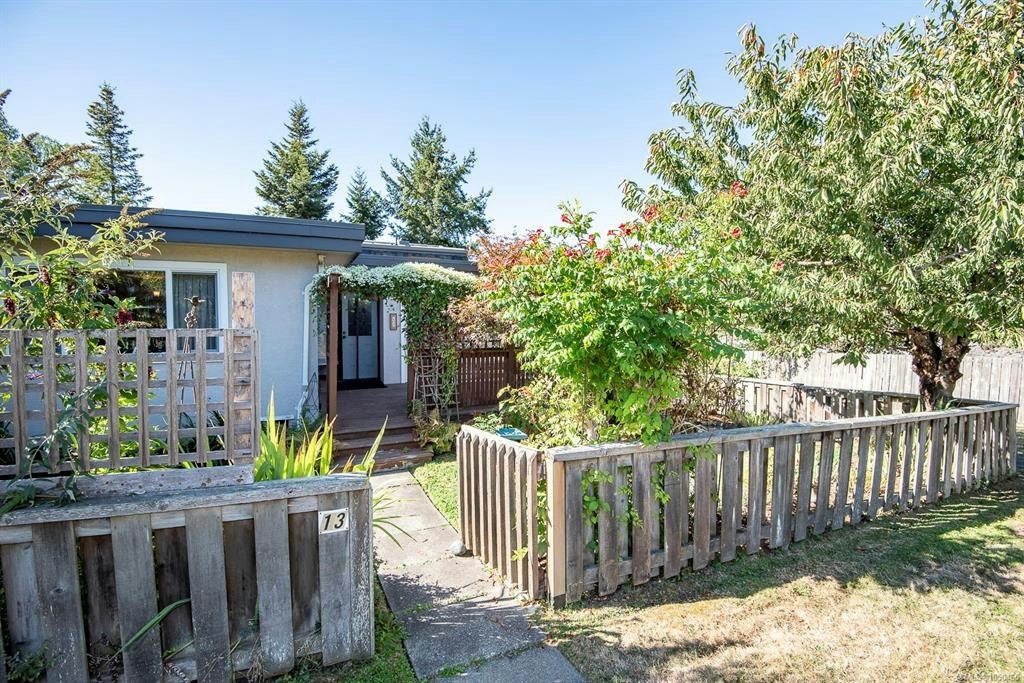 13-3060 Harriet Road, Victoria, BC, V9A 1T5
