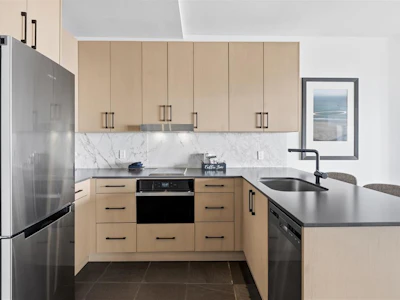 315-596 Marine Drive - 4