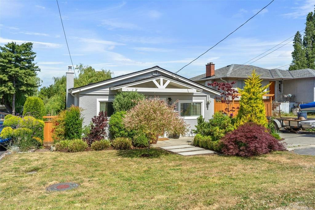 3054 Millgrove Street, Saanich, BC, V9A 1X5 - 31