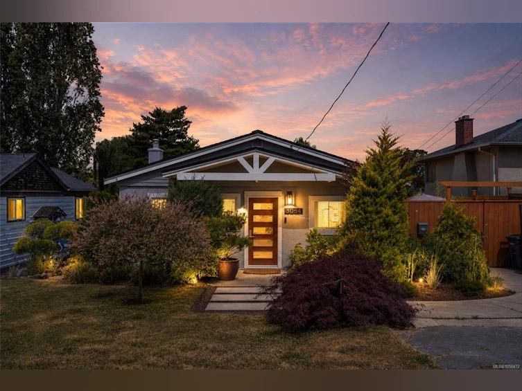 3054 Millgrove Street, Saanich, BC, V9A 1X5 - 29