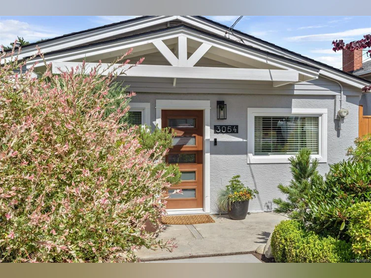 3054 Millgrove Street, Saanich, BC, V9A 1X5 - 30