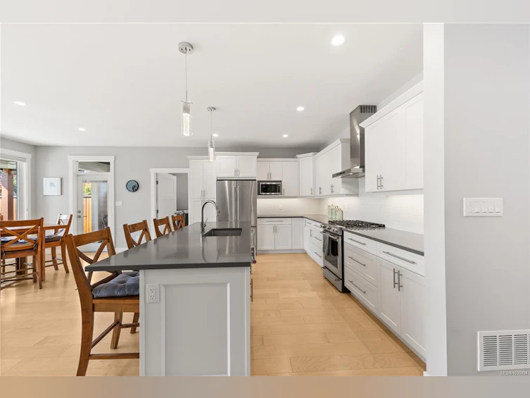 711 Salal Street, Campbell River, BC, V9H 0E6 - 9