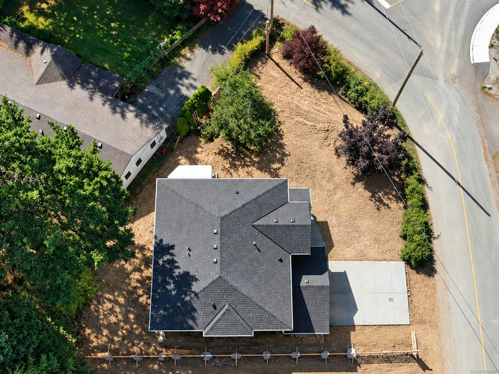 5672 Christina Crescent - 2