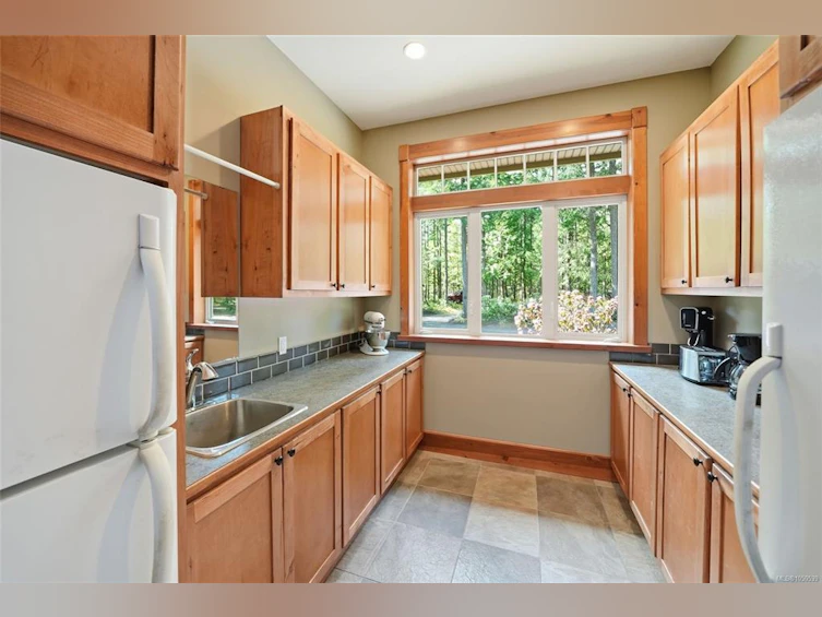 1195 Spider Lake Road, Qualicum Beach, BC, V9K 2L7 - 22