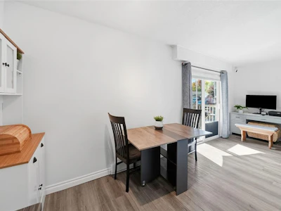 6-129 E Sixth Avenue - 3