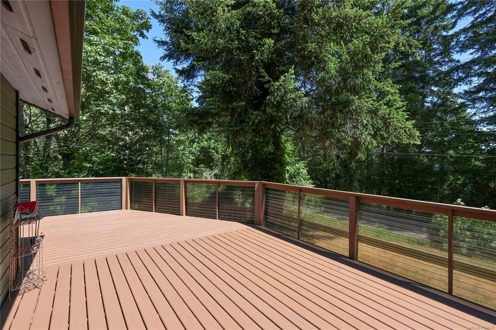 6585 Walker Frontage Road, Union Bay, BC, V0R 1W0 - 10