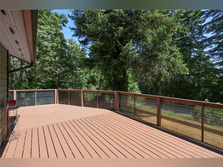 6585 Walker Frontage Road, Union Bay, BC, V0R 1W0 - 10