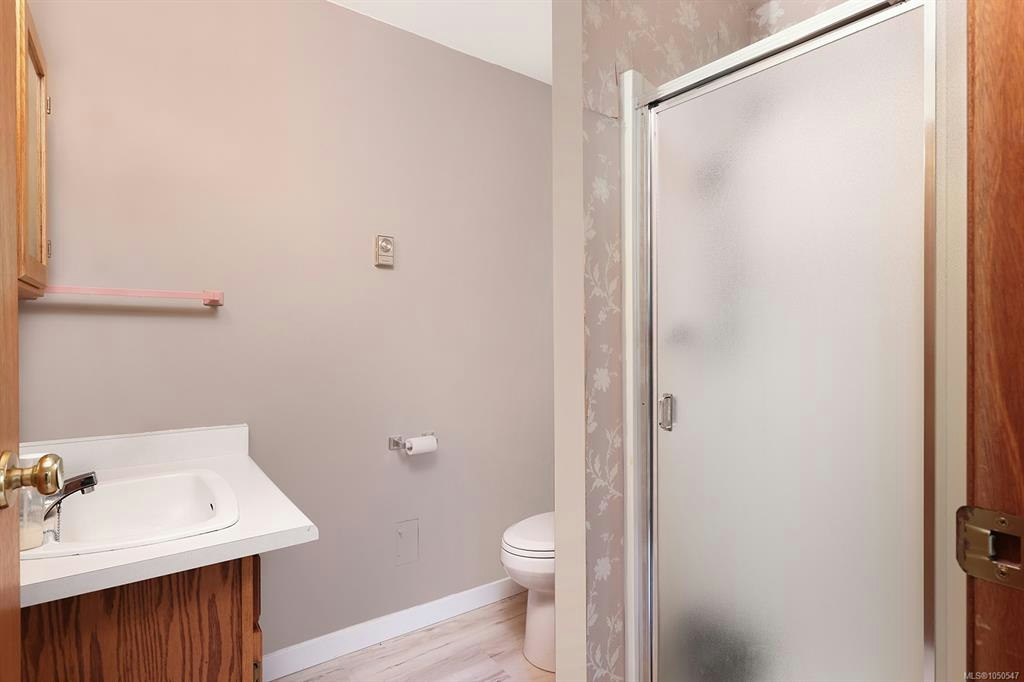6585 Walker Frontage Road, Union Bay, BC, V0R 1W0 - 36