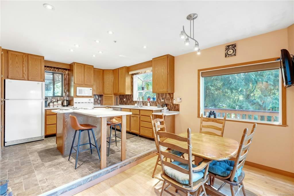 4845 Brenton Page Road, Ladysmith, BC, V9G 1J6 - 7