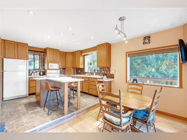 4845 Brenton Page Road, Ladysmith, BC, V9G 1J6 - 7