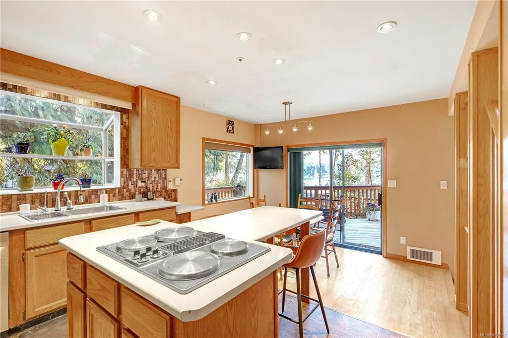 4845 Brenton Page Road, Ladysmith, BC, V9G 1J6 - 5