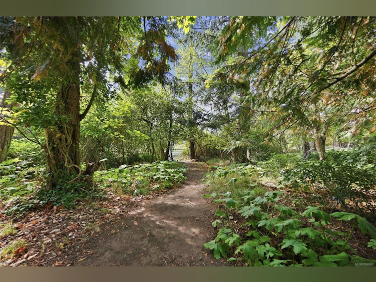 1719 E Centennial Avenue, Comox, BC, V9M 2W3 - 59