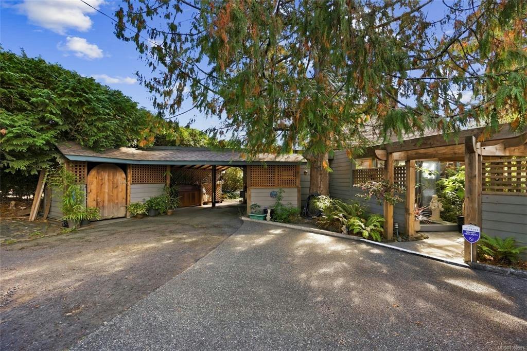 1719 E Centennial Avenue, Comox, BC, V9M 2W3 - 8