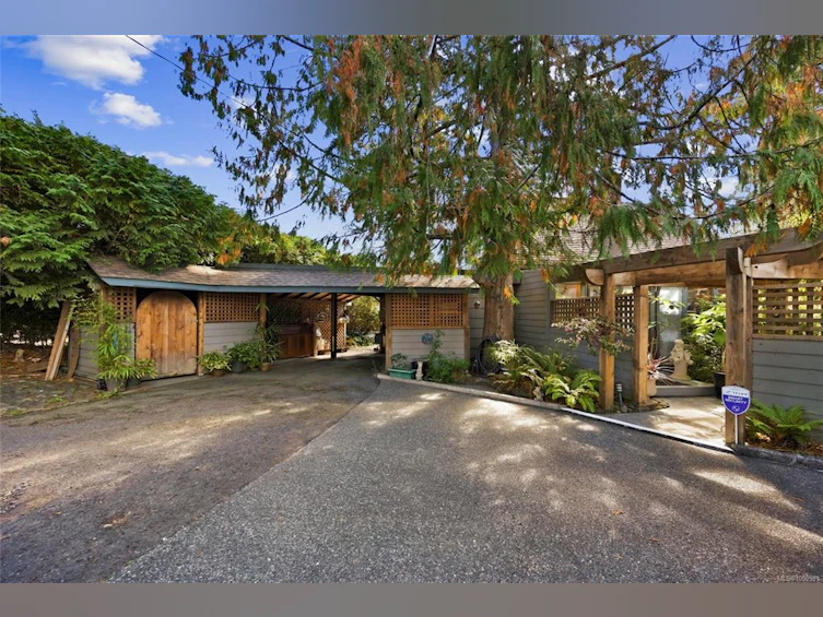 1719 E Centennial Avenue, Comox, BC, V9M 2W3 - 8