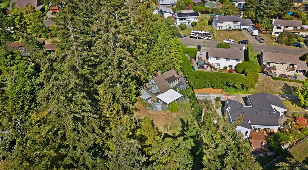 1719 E Centennial Avenue, Comox, BC, V9M 2W3 - 7