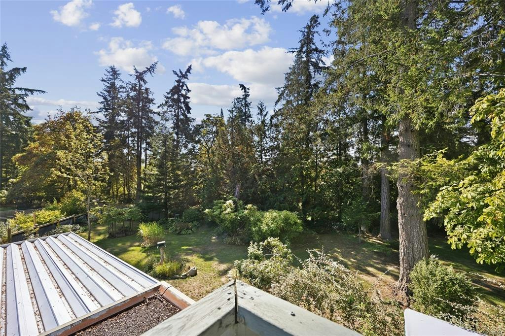 1719 E Centennial Avenue, Comox, BC, V9M 2W3 - 39