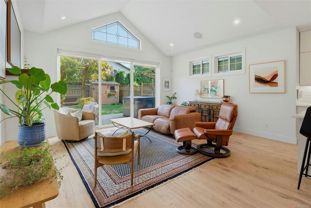 1159 Sluggett Road, Central Saanich, BC, V8M 1E9 - 10