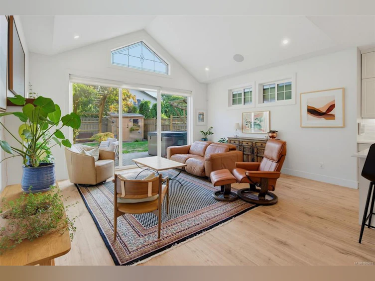 1159 Sluggett Road, Central Saanich, BC, V8M 1E9 - 10