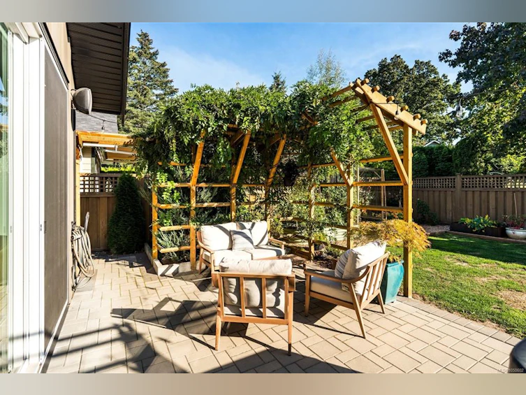 1159 Sluggett Road, Central Saanich, BC, V8M 1E9 - 24