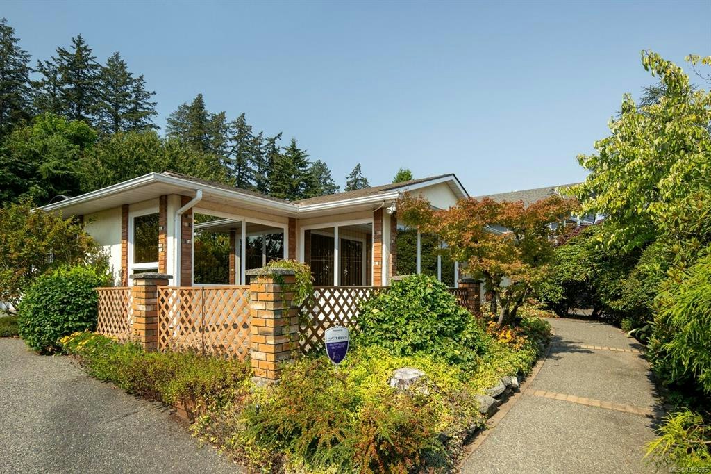 7436 East Saanich Road, Central Saanich, BC, V8M 1W2