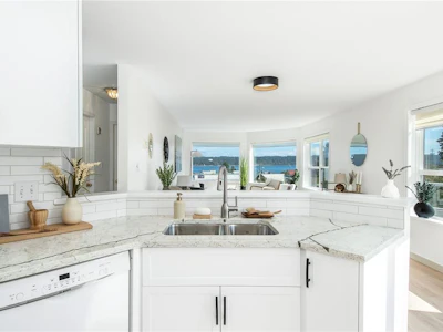 311-300 St. Ann's Road - 5