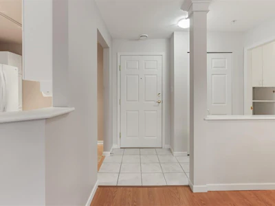 402-5620 Edgewater Lane - 3