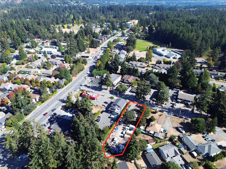 589 Ledsham Road, Colwood, BC, V9C 1J9 - 2