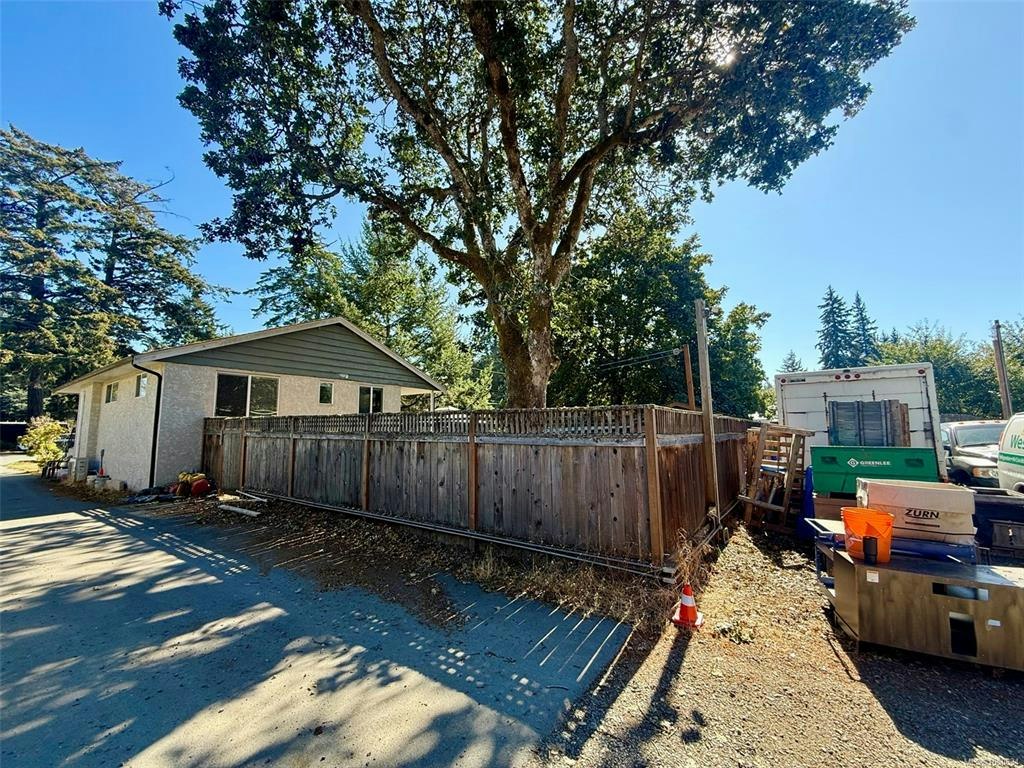589 Ledsham Road, Colwood, BC, V9C 1J9 - 8