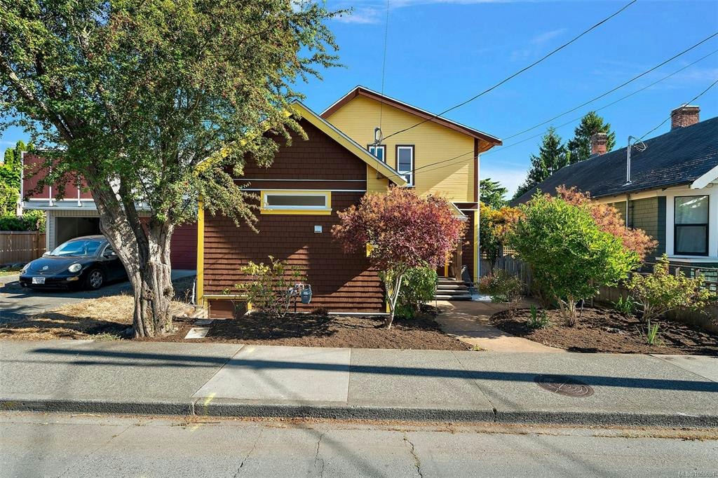 149 St. Lawrence Street, Victoria, BC, V8V 1X9