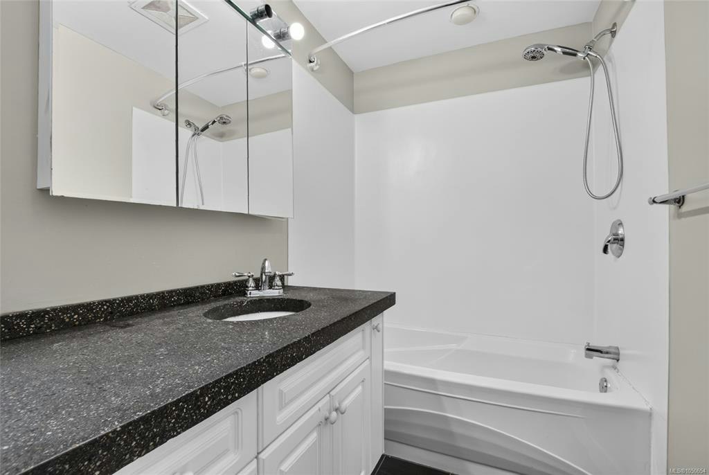 6213 Lakes Road, Duncan, BC, V9L 4J8 - 23