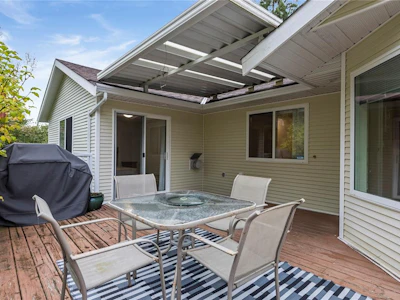 1730 Sangster Crescent - 5