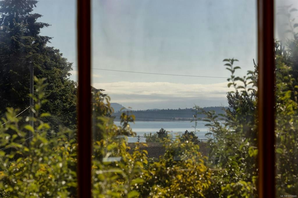 8625 Aldous Terrace, North Saanich, BC, V8L 1L3 - 11