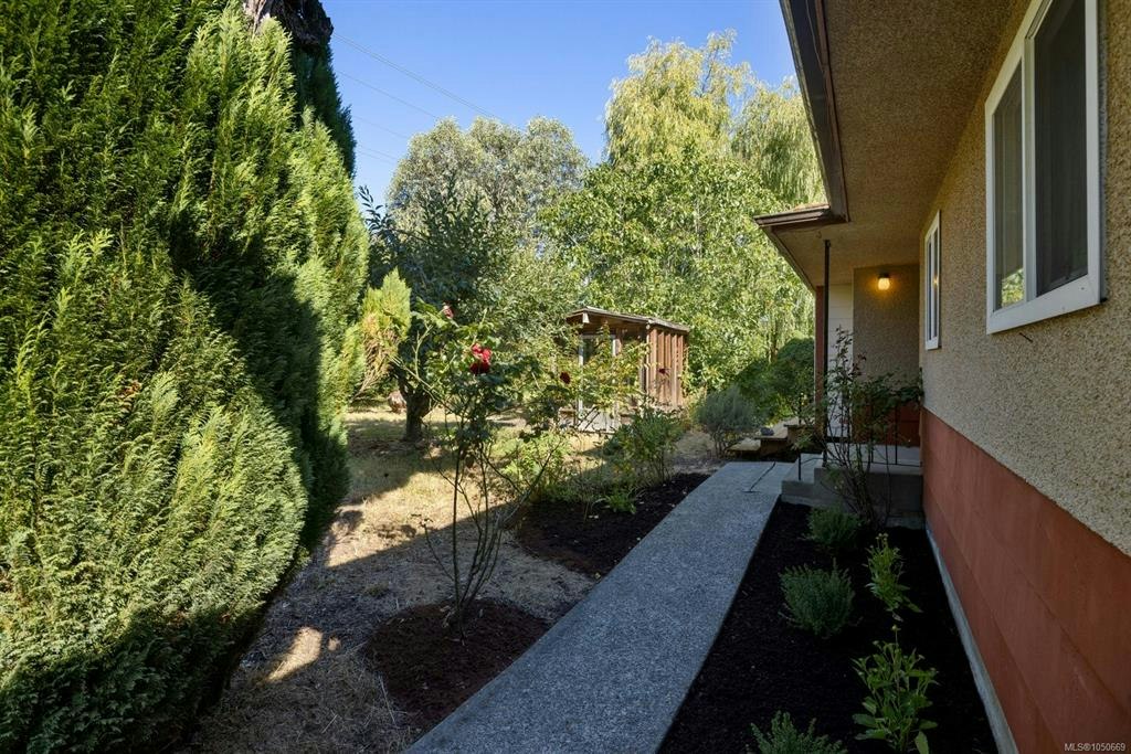 8625 Aldous Terrace, North Saanich, BC, V8L 1L3 - 23