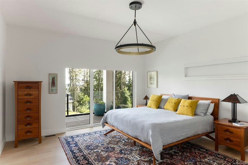 10900 Greenpark Drive, North Saanich, BC, V8L 0C8 - 22