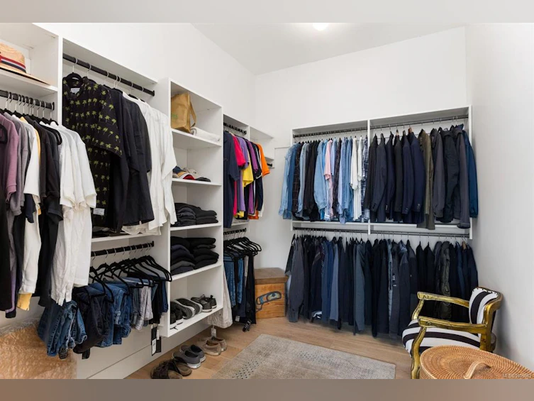 10900 Greenpark Drive, North Saanich, BC, V8L 0C8 - 17