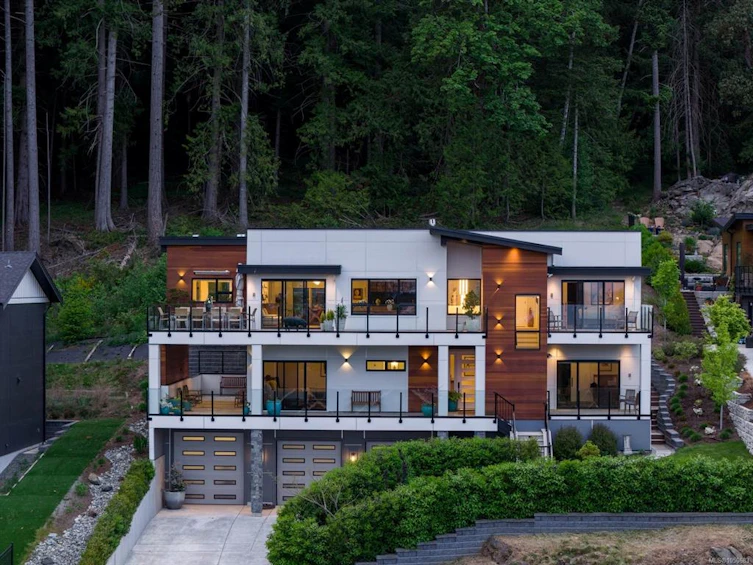 10900 Greenpark Drive, North Saanich, BC, V8L 0C8 - 44