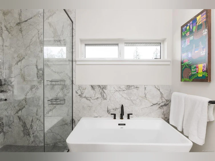 10900 Greenpark Drive, North Saanich, BC, V8L 0C8 - 27