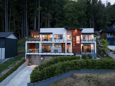 10900 Greenpark Drive - 2