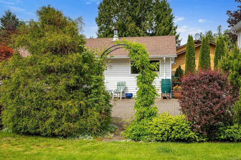 5989 Garvin Road, Union Bay, BC, V0R 3B0 - 29