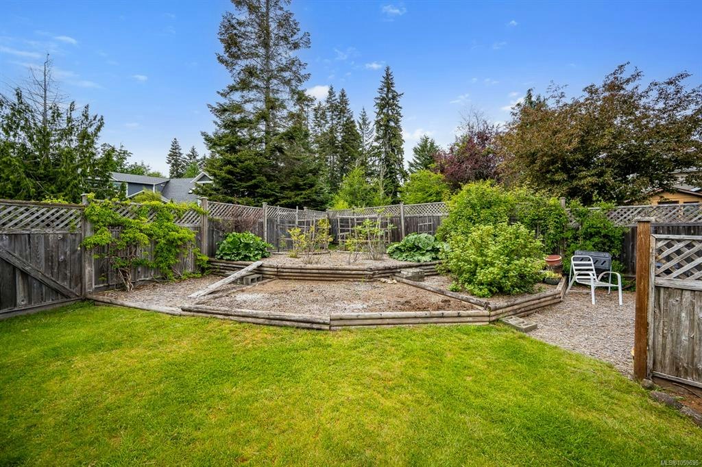 5989 Garvin Road, Union Bay, BC, V0R 3B0 - 47