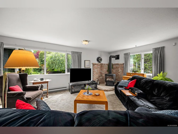 5989 Garvin Road, Union Bay, BC, V0R 3B0 - 20