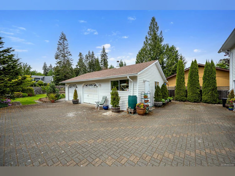 5989 Garvin Road, Union Bay, BC, V0R 3B0 - 28