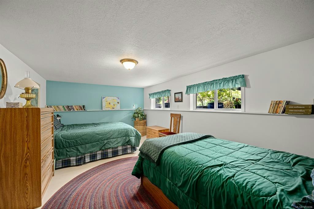 5989 Garvin Road, Union Bay, BC, V0R 3B0 - 17